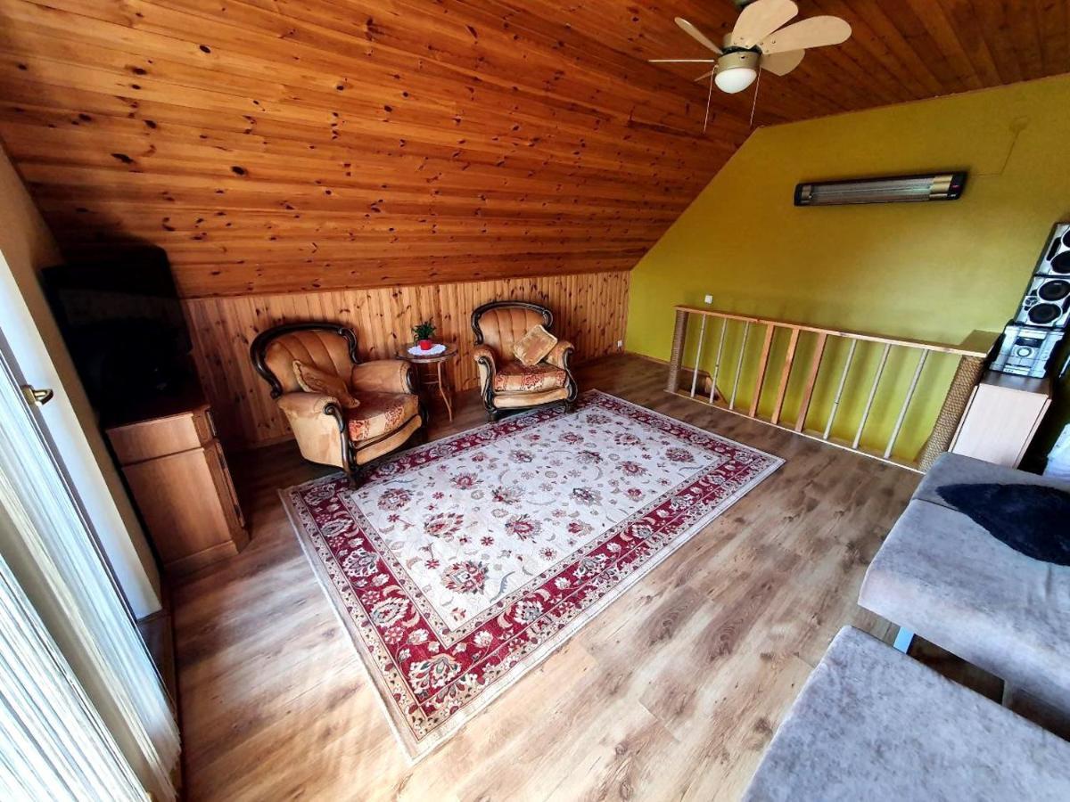 Brivdienu Maja Amrai Ventspils Extérieur photo